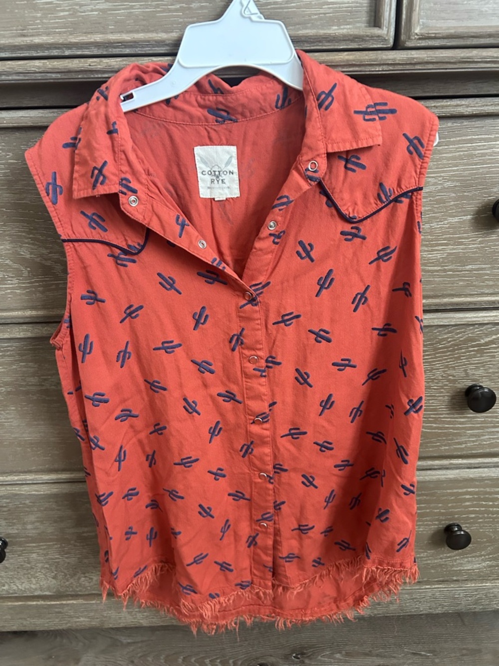 Cotton Rye Coral Sleeveless Cactus-Print Button Front Camisole